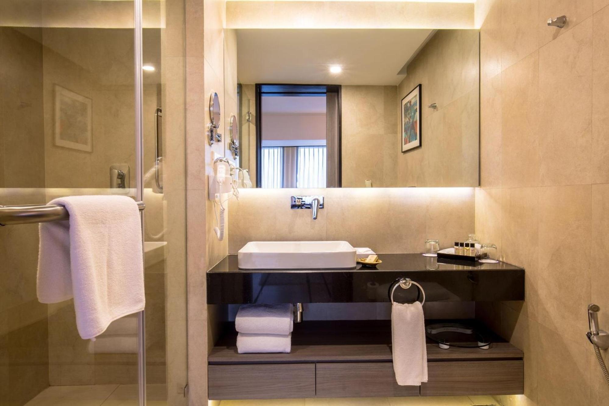 Hotel Aela Grand Near Delhi Airport By La Casa New Delhi Exterior photo